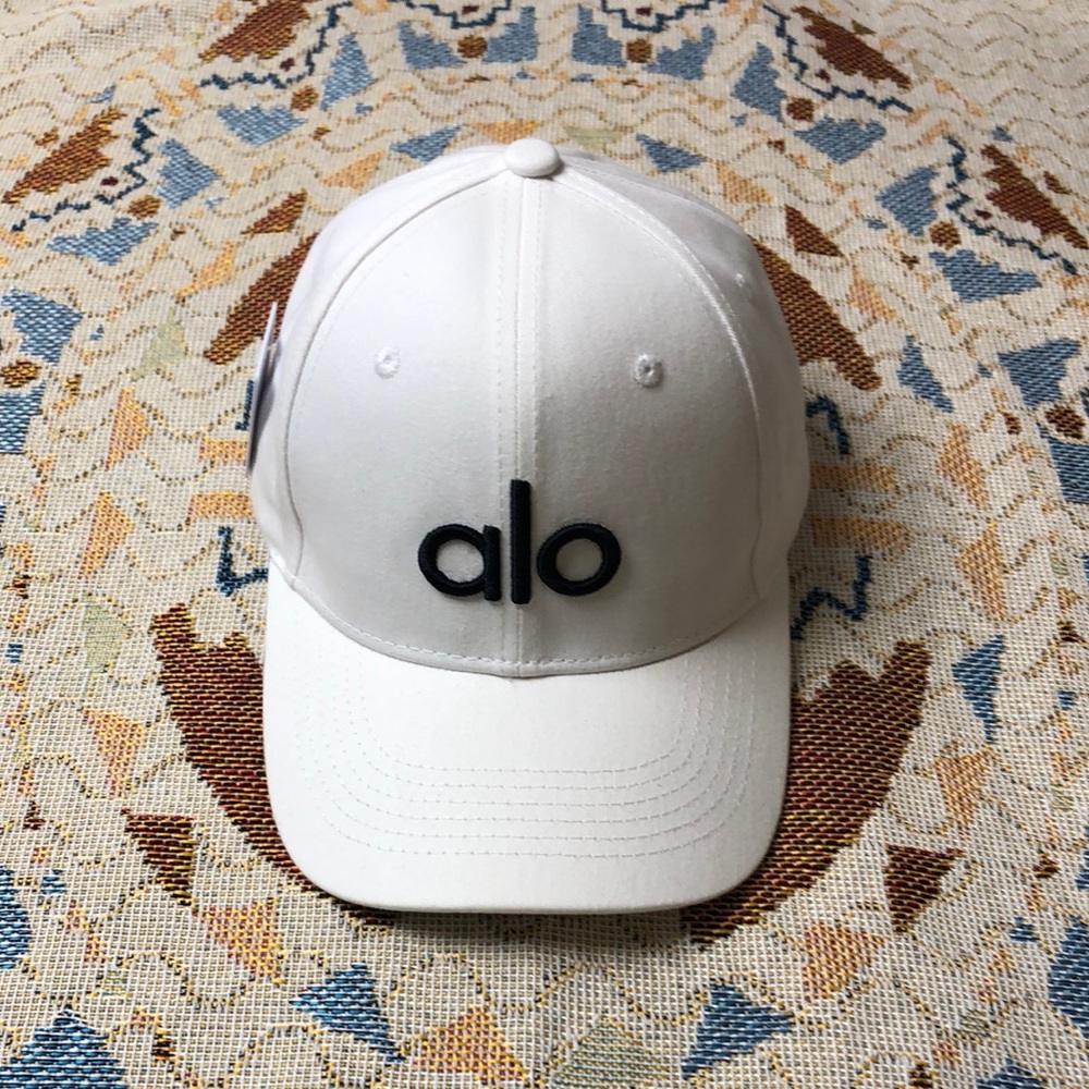 ALO Yoga White and Black Hat Classic Six-Panel Design